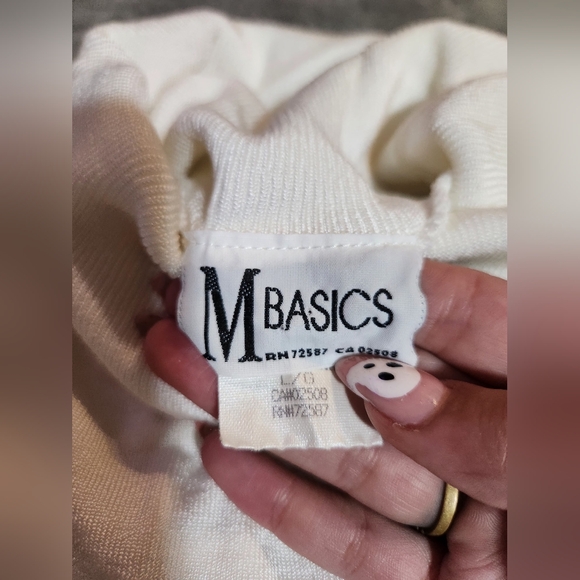 M basics turtle neck tank - Picture 3 of 3